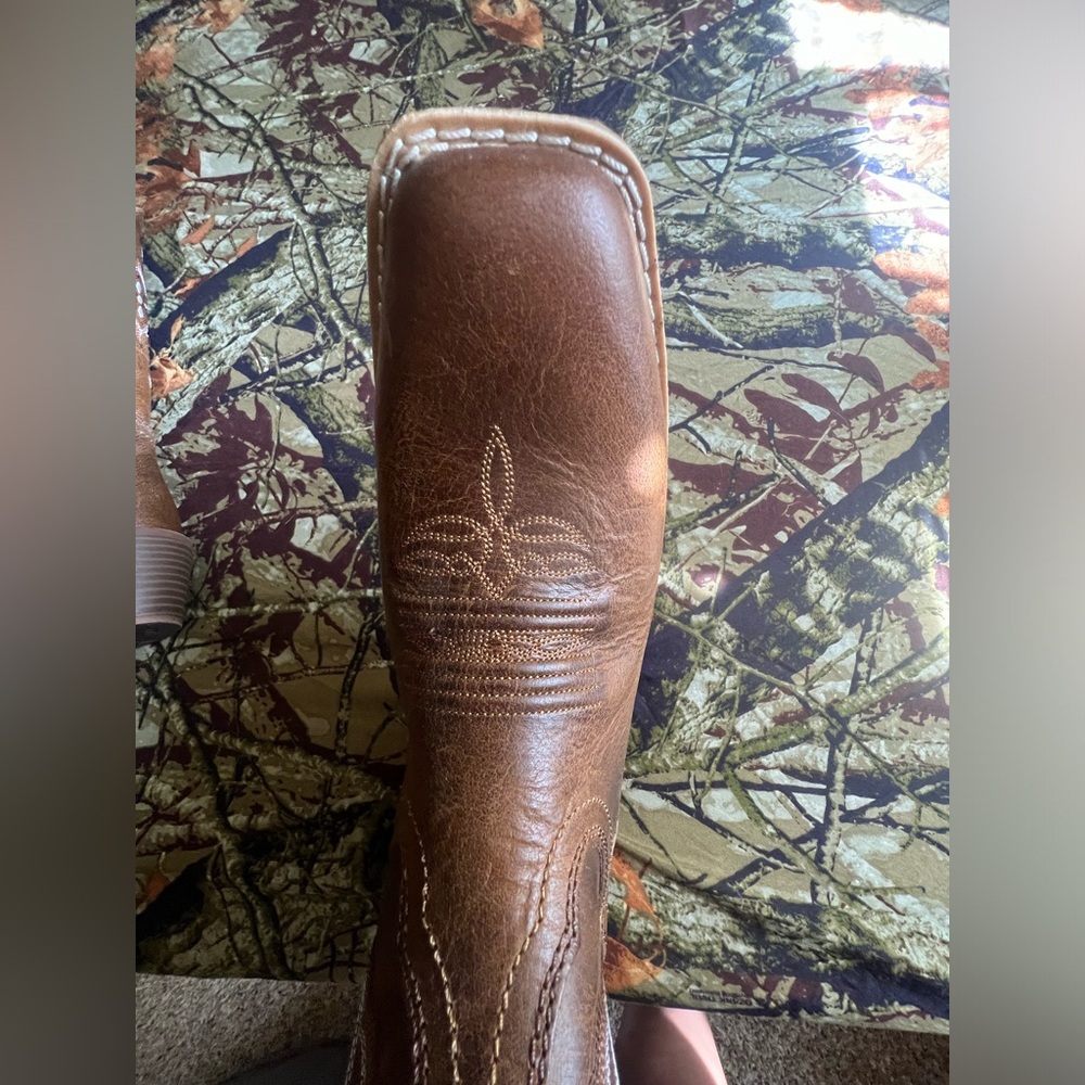 brand new never worn justin boots
